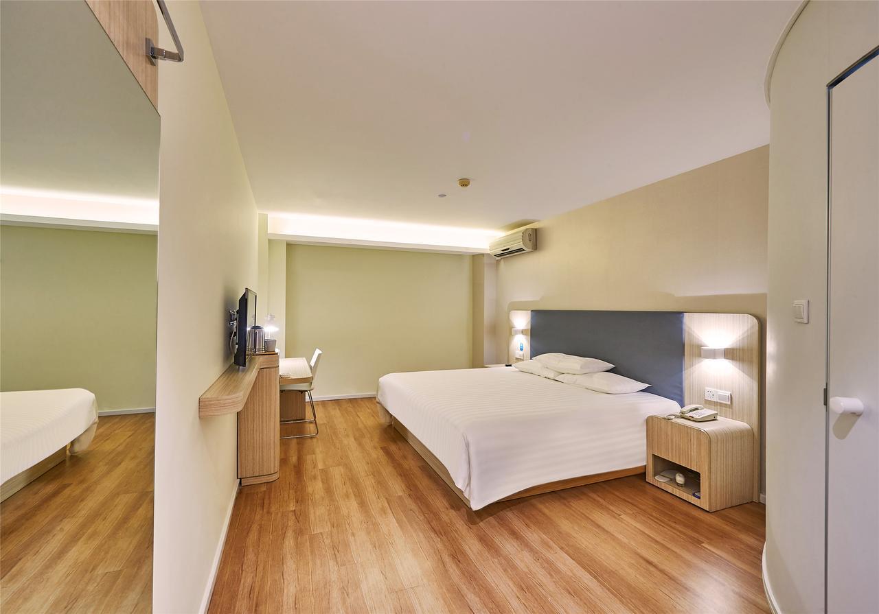 ฮั่นถิง โฮเทล หงเฉียว เนชั่นแนลเอ็กซิบิชั่นเซ็นเตอร์ ถนนจี่ตี้ Hotel เซี่ยงไฮ้ ภายนอก รูปภาพ